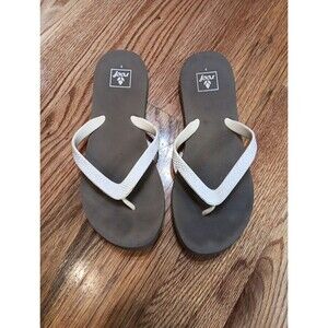 REEF WOMEN's SIZE 9 FLIP FLOPS, TAUPE‎ & METALIC WHITE